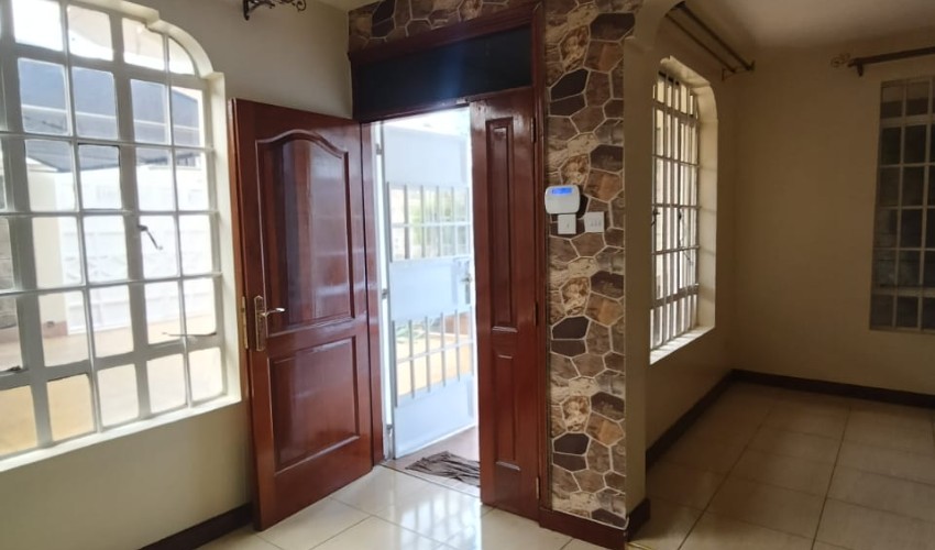 Magnificent 3 Bedrooms House in South B  2